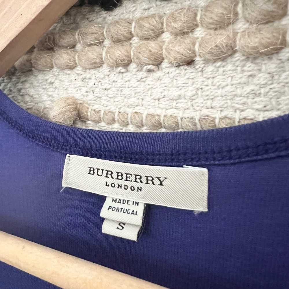 BURBERRY LONDON | Sleeves Tank Top Drop Waist Blouse - Picture 3 of 10